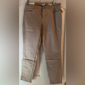 J.Jill Denim | NWT Authentic Fit Slim Ankle - Not Skinny | Medium Wash | Size 10
